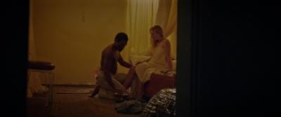 dakotafanningdaily-sweetnessinthebelly-02334.jpg
