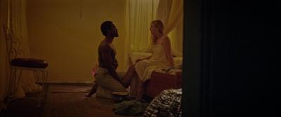 dakotafanningdaily-sweetnessinthebelly-02352.jpg