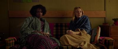 dakotafanningdaily-sweetnessinthebelly-02595.jpg