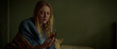 dakotafanningdaily-sweetnessinthebelly-03074.jpg