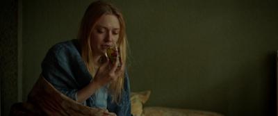 dakotafanningdaily-sweetnessinthebelly-03075.jpg