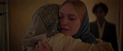 dakotafanningdaily-sweetnessinthebelly-03117.jpg