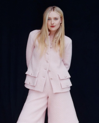 dakotafanningdaily-leawinkler-07.jpg