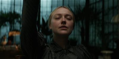 dakotafanningdaily-labyrinth-00110.jpg