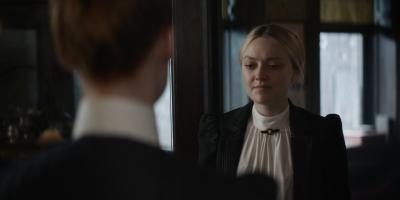 dakotafanningdaily-gildedcage-0072.jpg