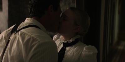 dakotafanningdaily-bellyofthebeast-0873.jpg