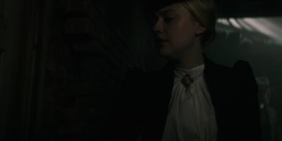 dakotafanningdaily-momentomori-0210.jpg
