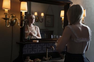 dakotafanningdaily-theangelofdarkness-promotionalstills-031.jpg