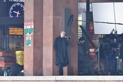 dakotafanningdaily-onsetinvenice-0007.jpg