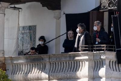 dakotafanningdaily-onsetinvenice-008.jpg