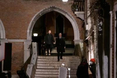 dakotafanningdaily-onsetinvenice-013.jpg