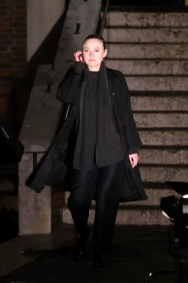 dakotafanningdaily-onsetinvenice-047.jpg